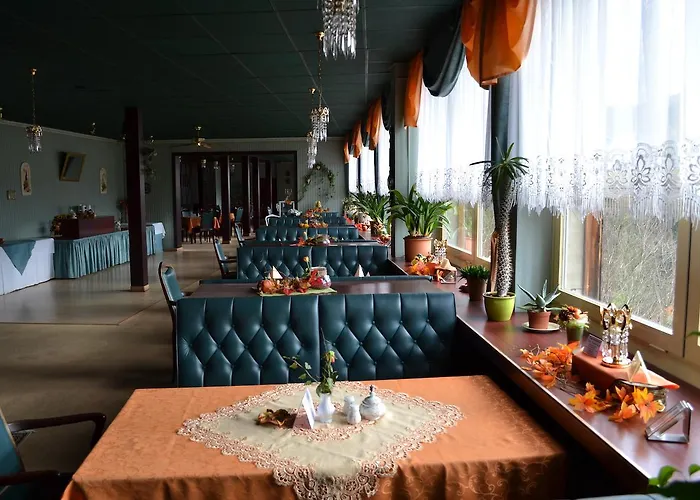 Weisser Hirsch Schwarzburg